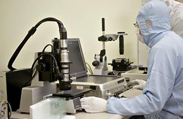 台式电子显微镜和扫描电镜 台式电子显微镜和扫描电镜